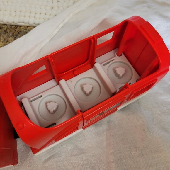 Fisher Price Little People Friendly Passenger Sounds Train 2016 Engine & Car - Picture 7 of 13